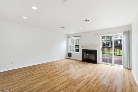 10 Leahy Court Franklin NJ 08873