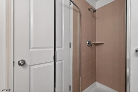 197 Roosevelt Drive Wood-ridge NJ 07075