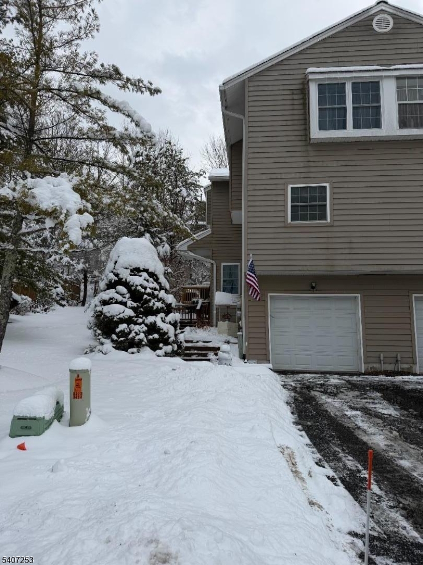 15 Rhea Run Hampton NJ 07860