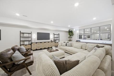 7 Pimlico Place Oakland NJ 07436