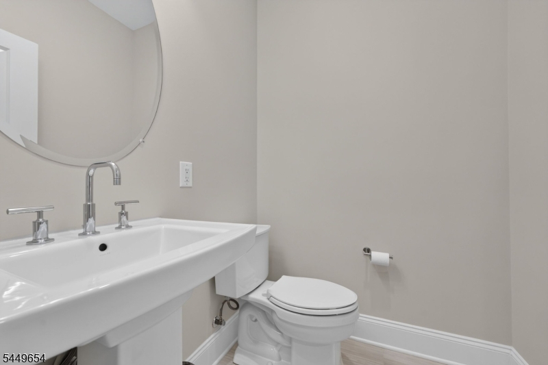 6 Concord Court Warren NJ 07059
