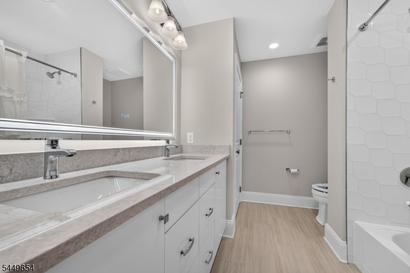 6 Concord Court Warren NJ 07059