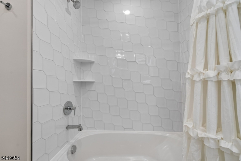 6 Concord Court Warren NJ 07059