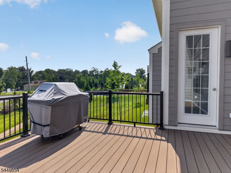 6 Concord Court Warren NJ 07059