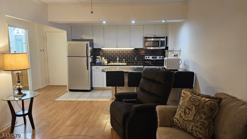 255 Tucker Avenue Union NJ 07083