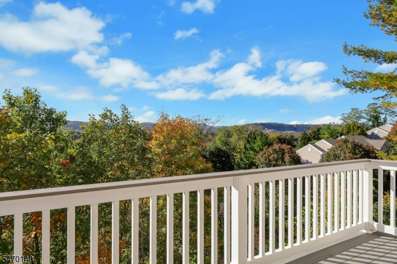 74 Lakeview Court Pompton Lakes NJ 07442