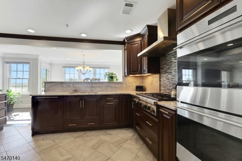 74 Lakeview Court Pompton Lakes NJ 07442