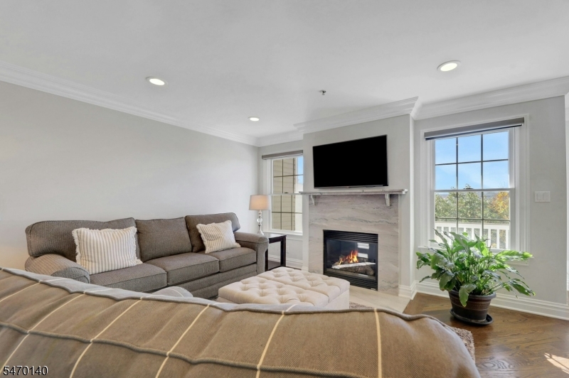 74 Lakeview Court Pompton Lakes NJ 07442