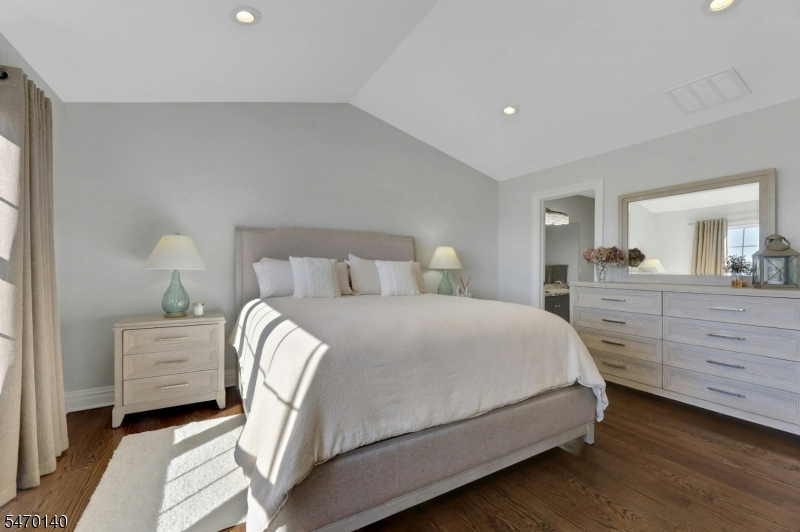 74 Lakeview Court Pompton Lakes NJ 07442