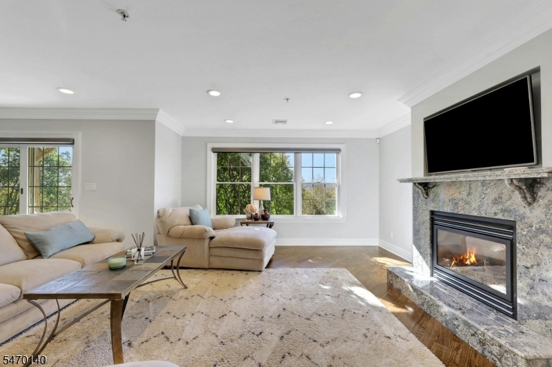 74 Lakeview Court Pompton Lakes NJ 07442