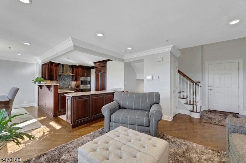 74 Lakeview Court Pompton Lakes NJ 07442
