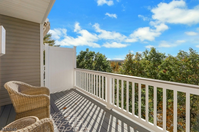 74 Lakeview Court Pompton Lakes NJ 07442