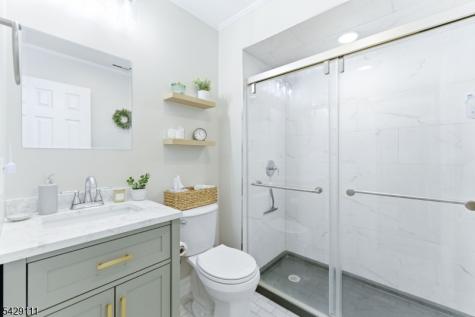 2 Falkenstein Drive Vernon NJ 07462