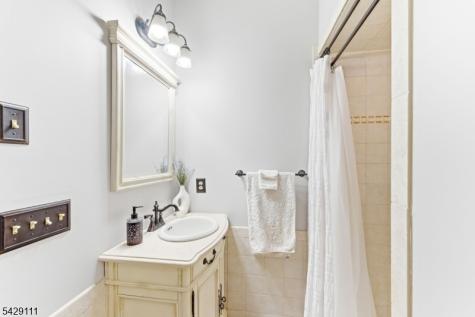 2 Falkenstein Drive Vernon NJ 07462