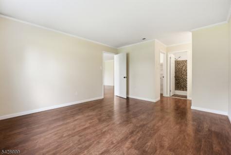 55 Oswestry Way Franklin NJ 08873