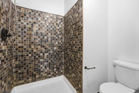 55 Oswestry Way Franklin NJ 08873