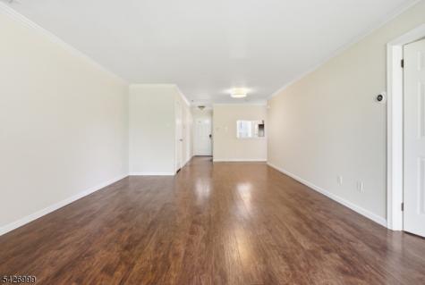 55 Oswestry Way Franklin NJ 08873