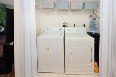 20 Parkside Court Wayne NJ 07470