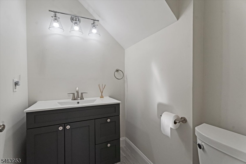 31 Witherspoon Court Morris NJ 07960