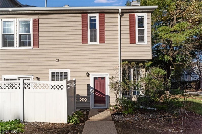 31 Witherspoon Court Morris NJ 07960