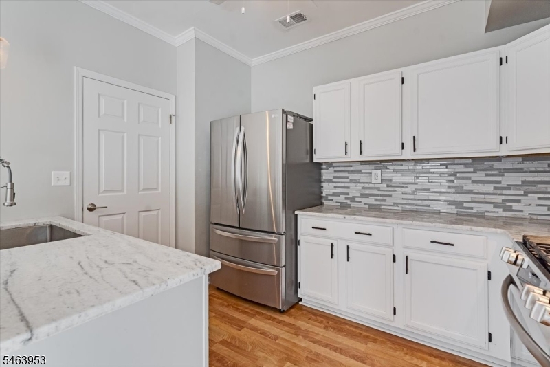 31 Witherspoon Court Morris NJ 07960