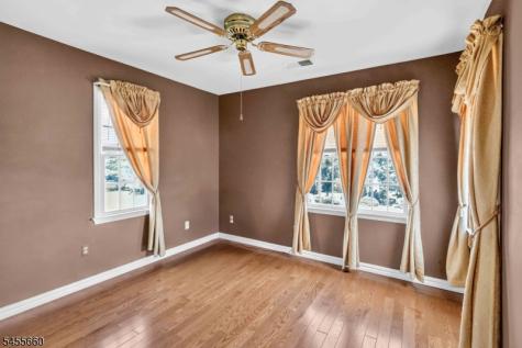 44 Ryan Lane Lincoln Park NJ 07035