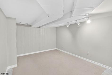44 Ryan Lane Lincoln Park NJ 07035