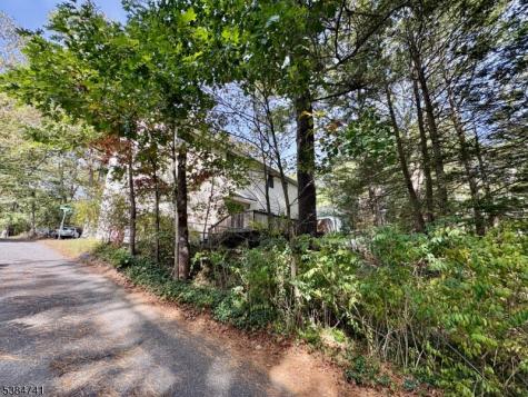 5327 Berkshire Valley Road Jefferson NJ 07438