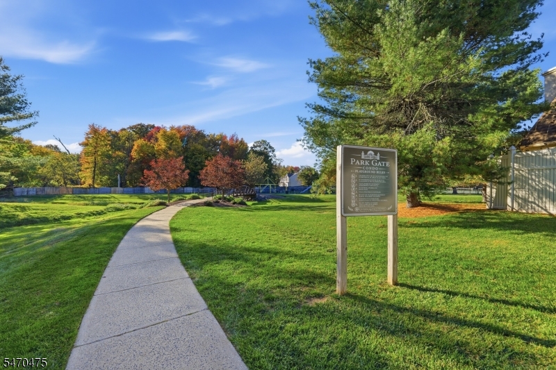 17 Park Gate Drive Edison NJ 08820