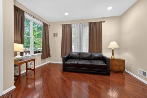 21 Samson Drive Raritan NJ 08822
