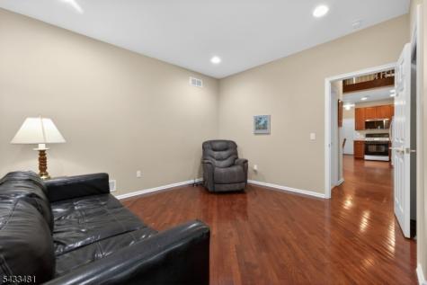 21 Samson Drive Raritan NJ 08822