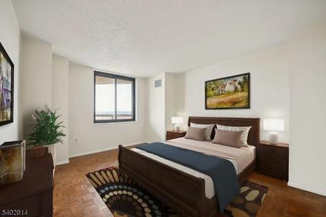 2138 Harmon Cove Tower Secaucus NJ 07094