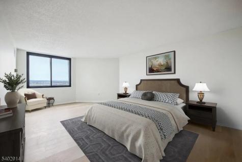 2138 Harmon Cove Tower Secaucus NJ 07094