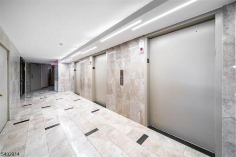 2138 Harmon Cove Tower Secaucus NJ 07094