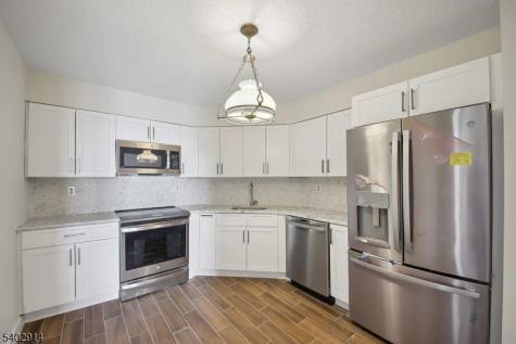2138 Harmon Cove Tower Secaucus NJ 07094