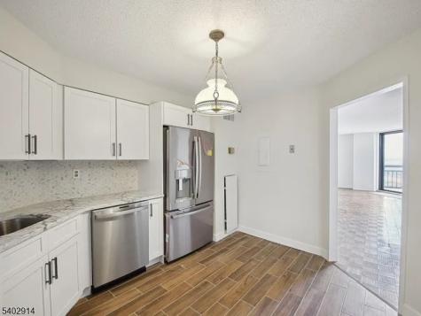 2138 Harmon Cove Tower Secaucus NJ 07094