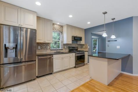 34 Topaz Drive Franklin NJ 08823