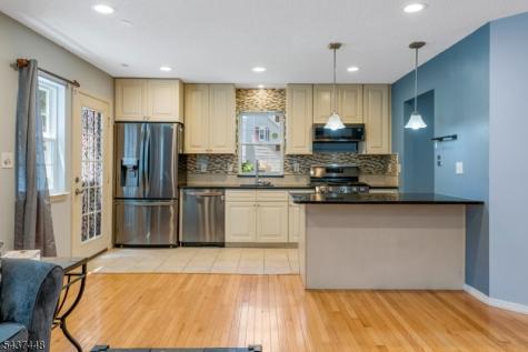 34 Topaz Drive Franklin NJ 08823