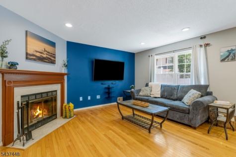 34 Topaz Drive Franklin NJ 08823