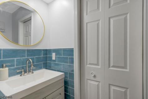 34 Topaz Drive Franklin NJ 08823