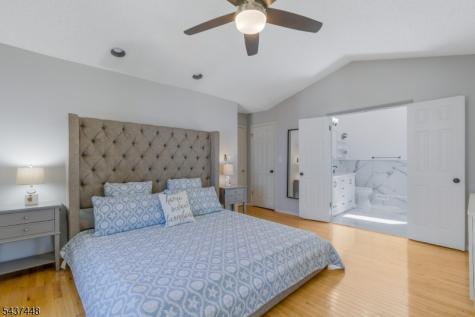 34 Topaz Drive Franklin NJ 08823