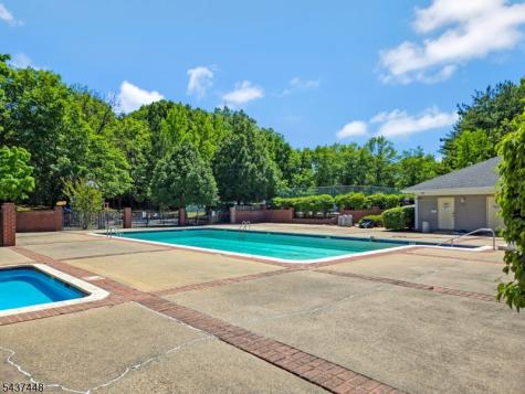 34 Topaz Drive Franklin NJ 08823