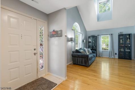 34 Topaz Drive Franklin NJ 08823