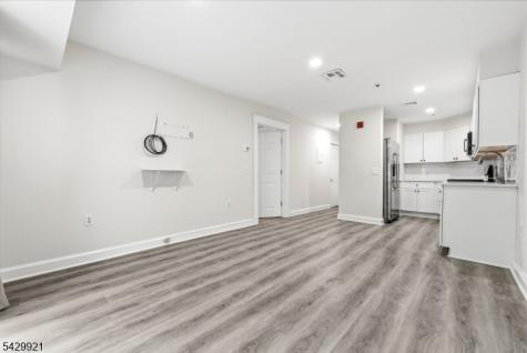401 Dercole Court Norwood NJ 07648