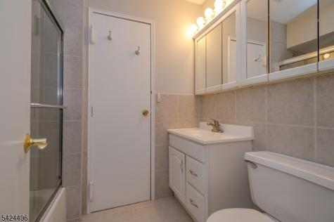 12 J Avon Drive East Windsor NJ 08520