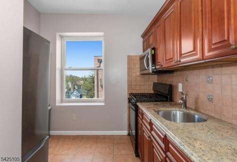 133 N Maple Avenue East Orange NJ 07017