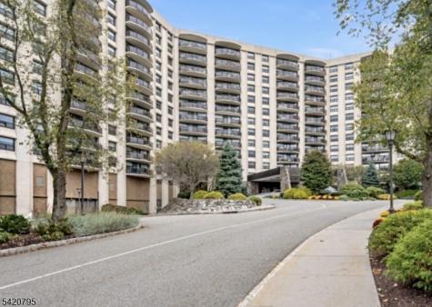 2 Claridge Drive Verona NJ 07044