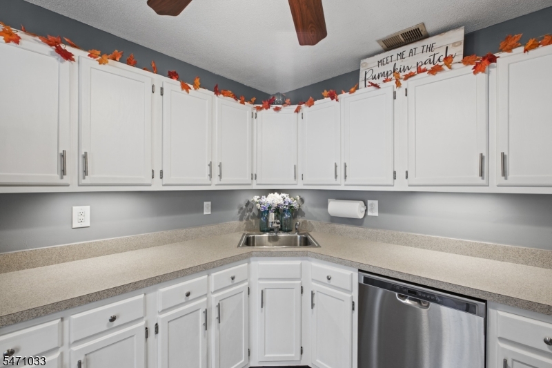 1218 Magnolia Lane Branchburg NJ 08876