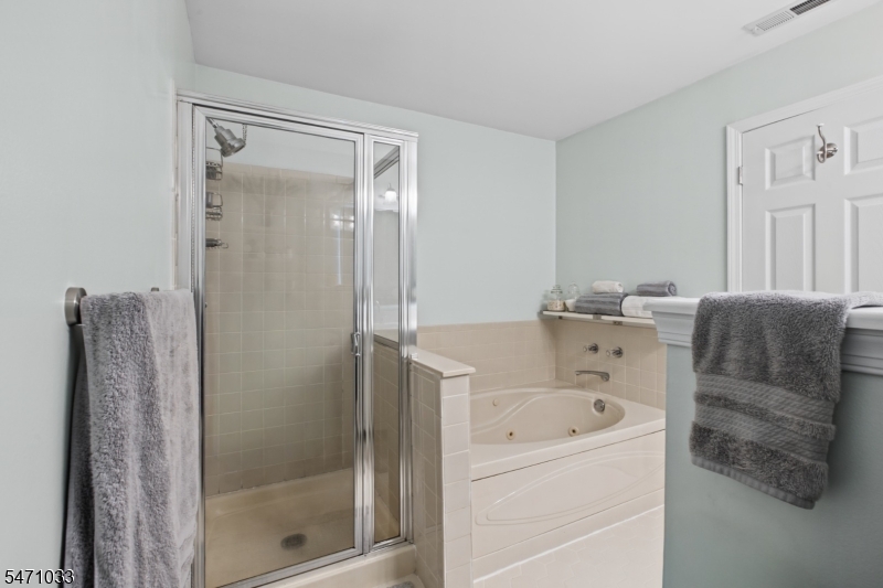 1218 Magnolia Lane Branchburg NJ 08876