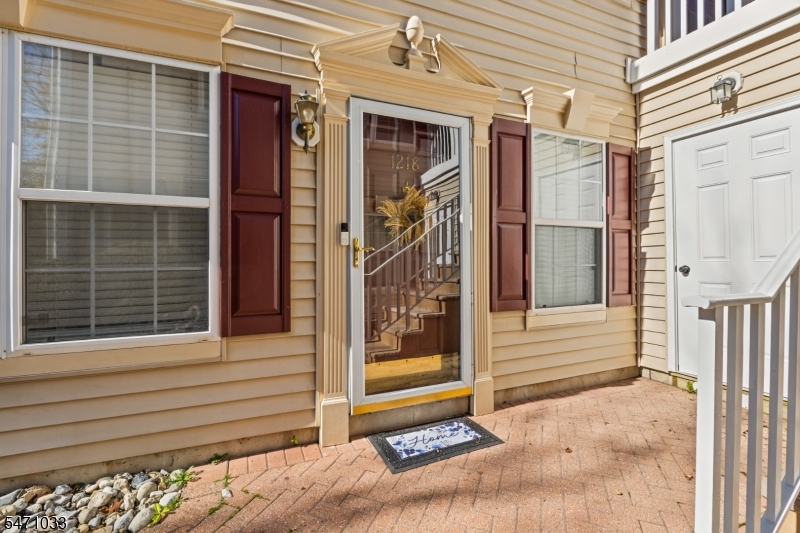 1218 Magnolia Lane Branchburg NJ 08876